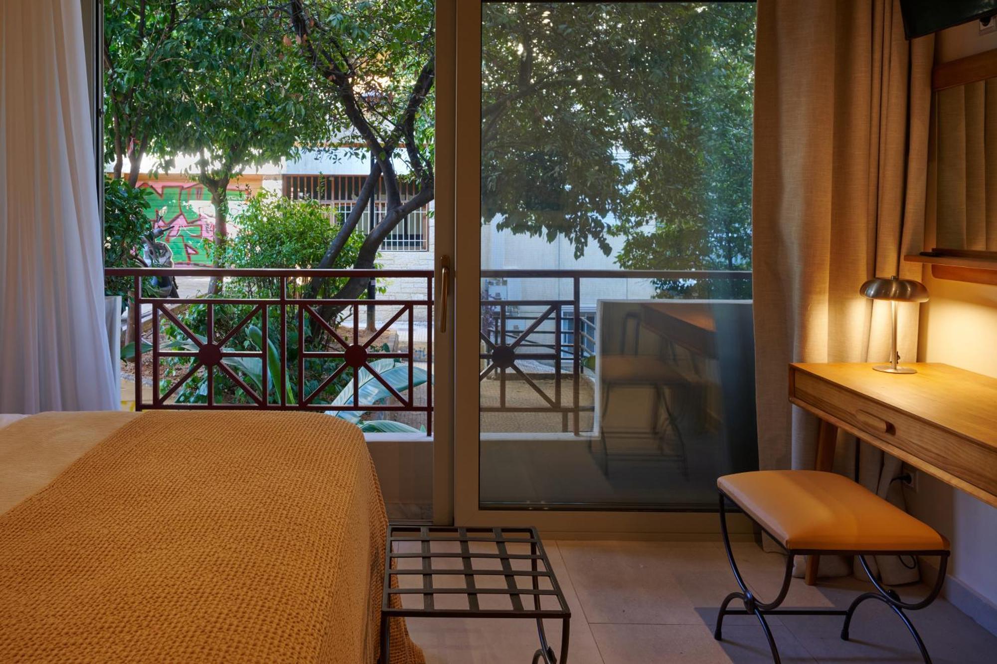 Rastoni Acropolis Uniquely Located Stylish Apartments เอเธนส์ ภายนอก รูปภาพ